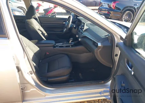 2024 Nissan Altima Sv Fwd z USA, uszkodzony, nr VIN 1N4BL4DV3RN337751